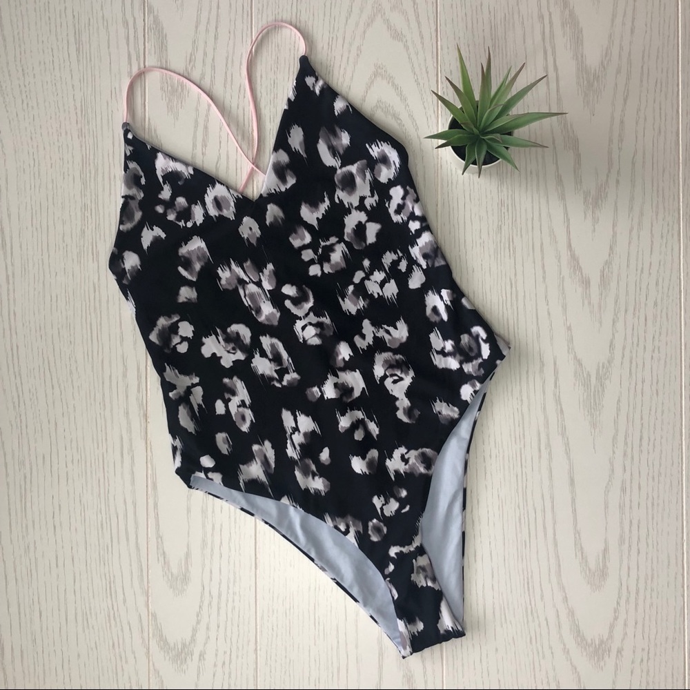NWOT Topshop Reversible One Piece Swimsuit